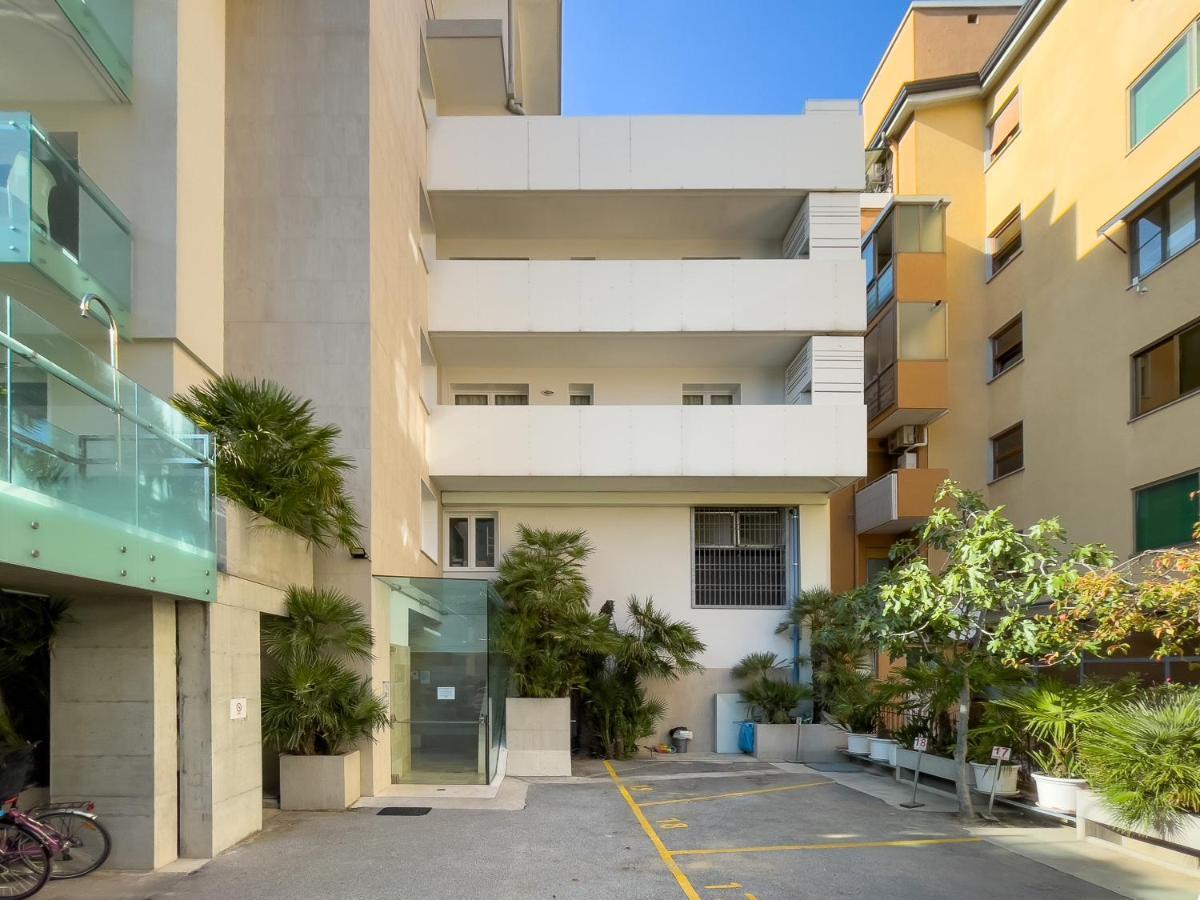 Fiore Apartment
